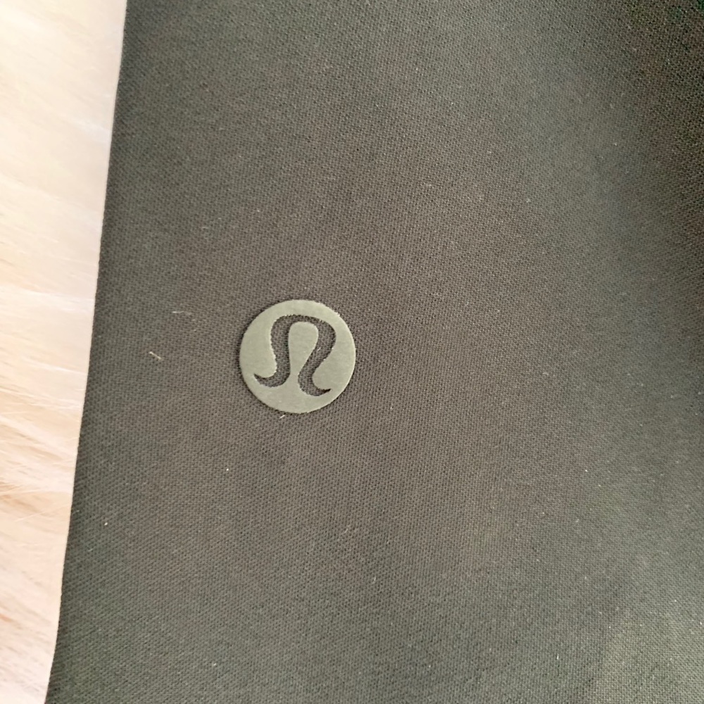 On the fly skirt black lululemon NWT high rise - Picture 3 of 4